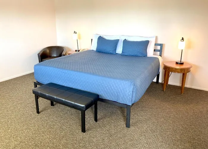 Coast Riders Inn